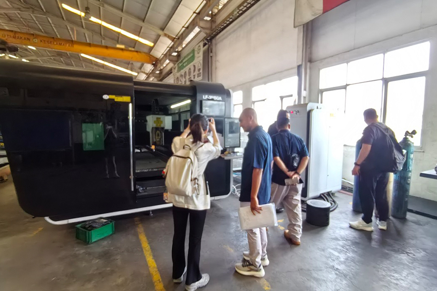 Kundebesøk i Indonesia